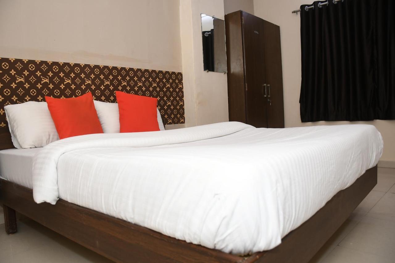 Hotel Nawanagar Residency Jāmnagar Extérieur photo