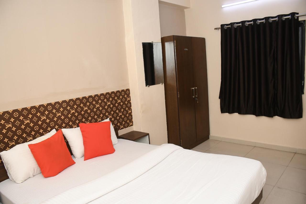 Hotel Nawanagar Residency Jāmnagar Extérieur photo