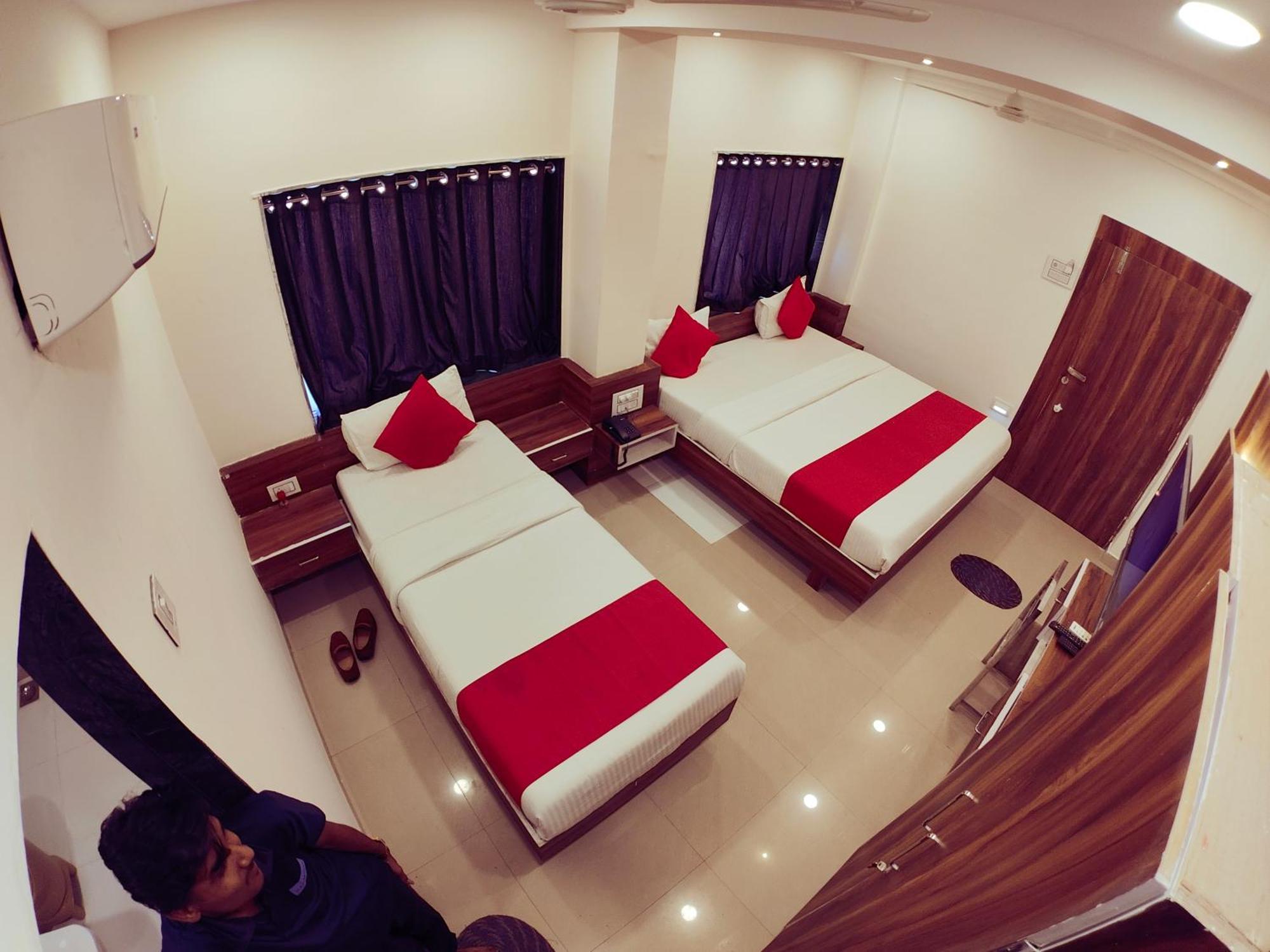 Hotel Nawanagar Residency Jāmnagar Extérieur photo