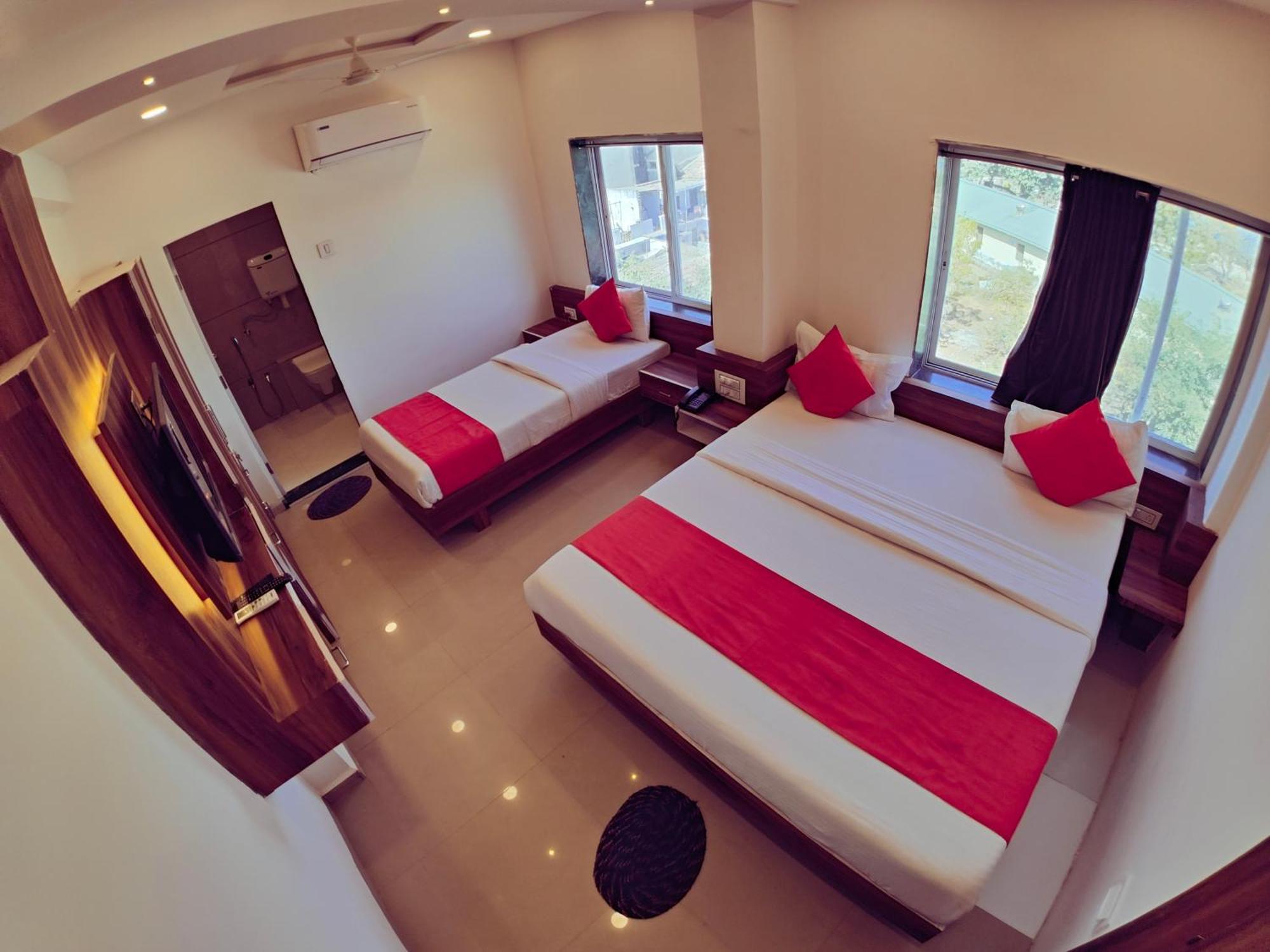 Hotel Nawanagar Residency Jāmnagar Extérieur photo